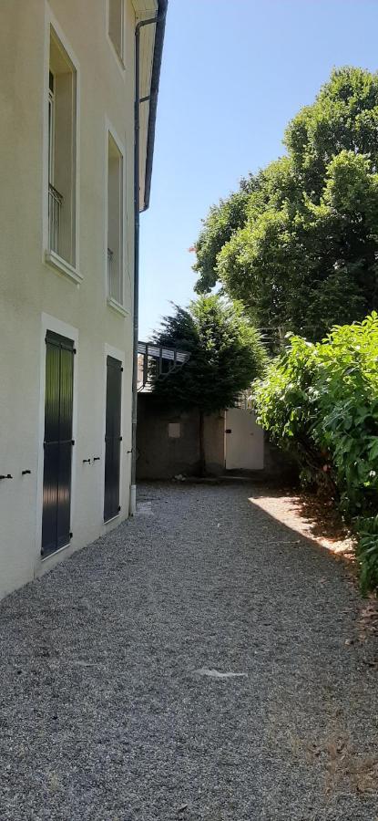 Les Glycines, Charmant Studio Au Calme Dans Batisse De Maitre Proche Du Centre Ville Parking Gratuit Digne-les-Bains Exterior photo